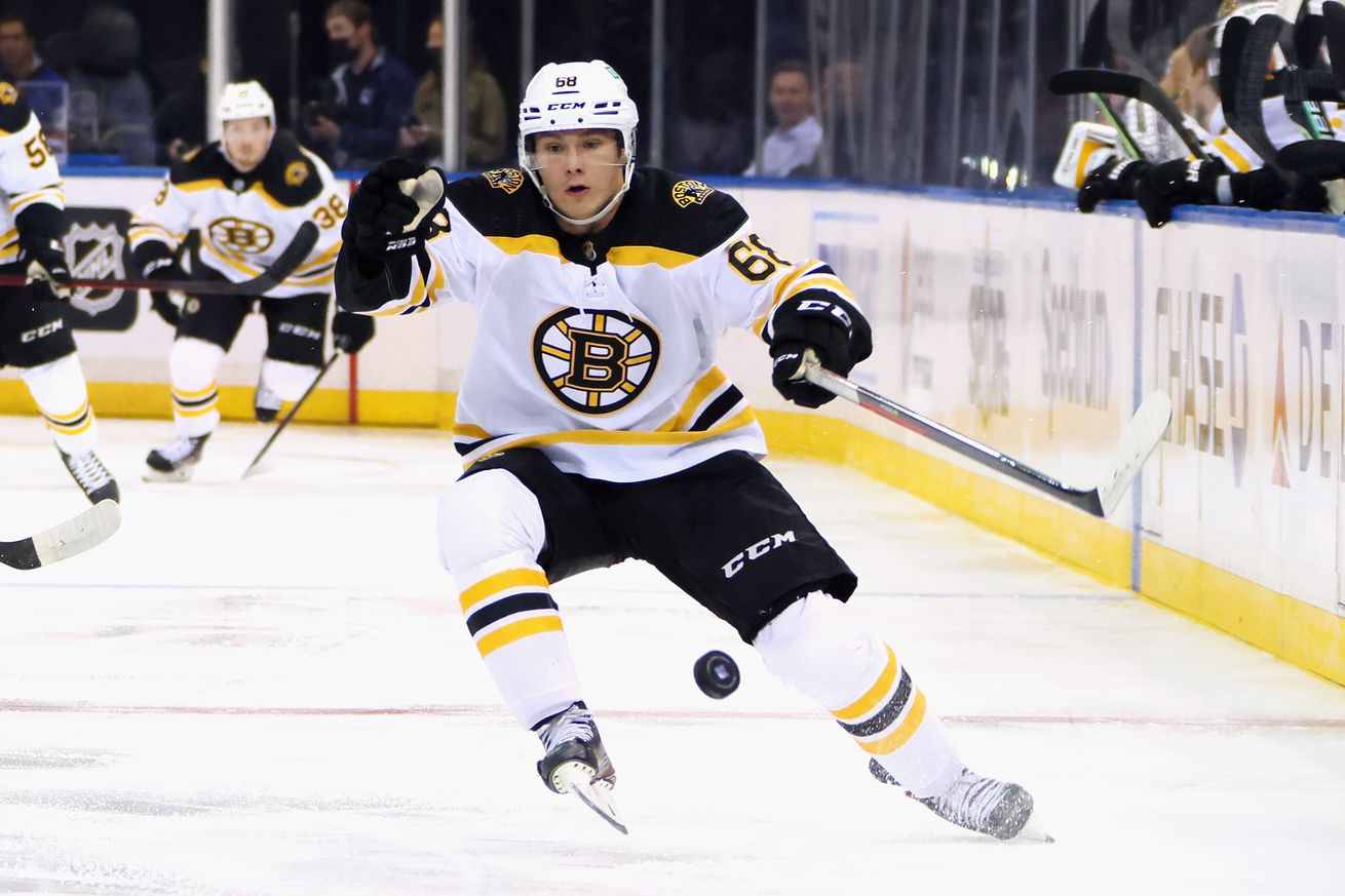 Boston Bruins v New York Rangers