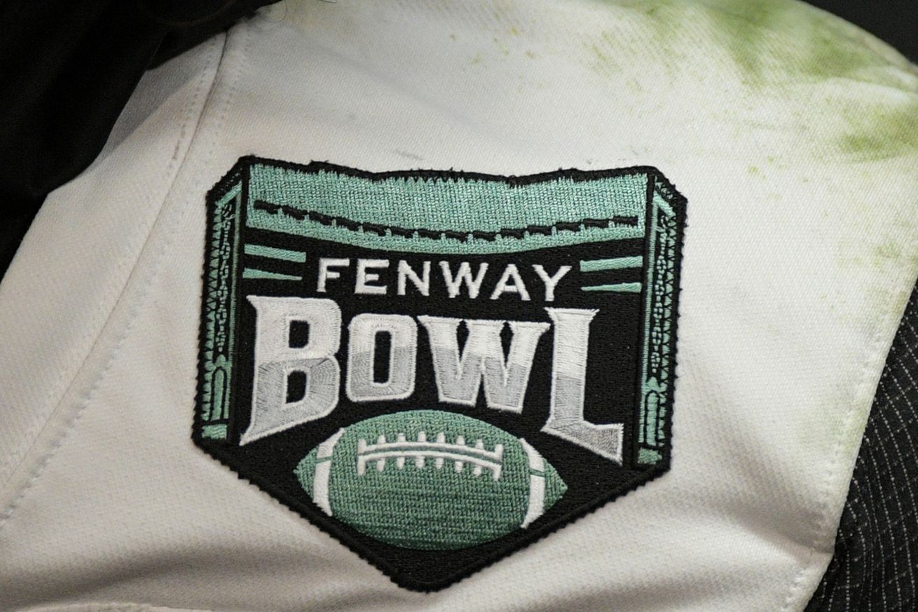 COLLEGE FOOTBALL: DEC 17 Wasabi Fenway Bowl