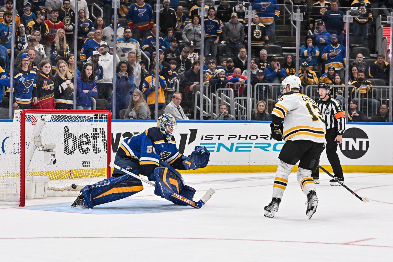 NHL: APR 02 Bruins at Blues