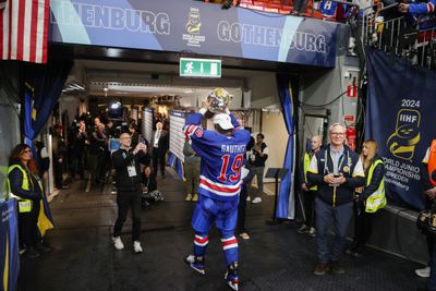 IHOCKEY-JUNIOR-USA-SWE