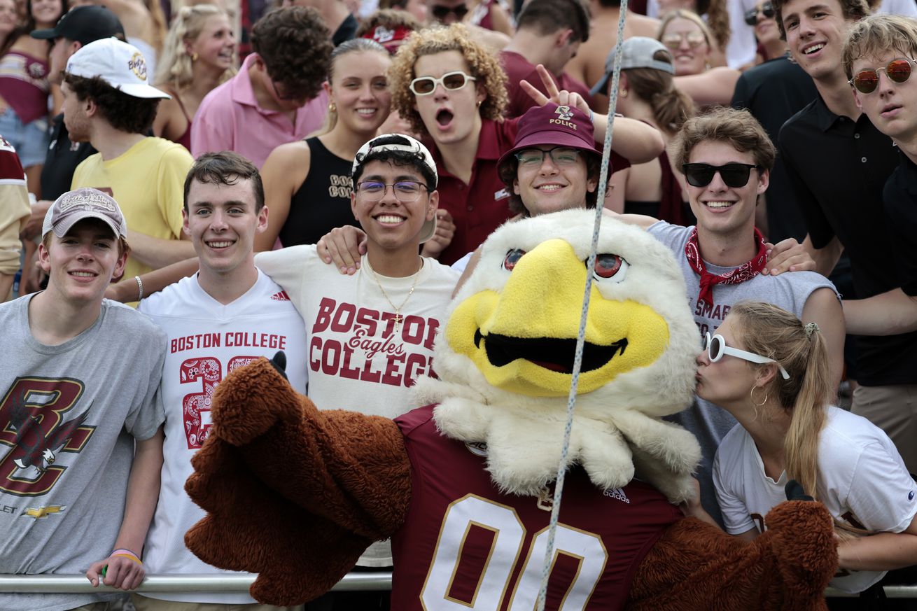 COLLEGE FOOTBALL: SEP 09 Holy Cross at Boston College