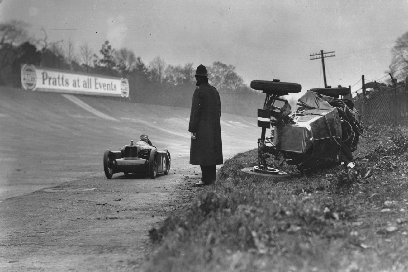 BROOKLANDS CRASH