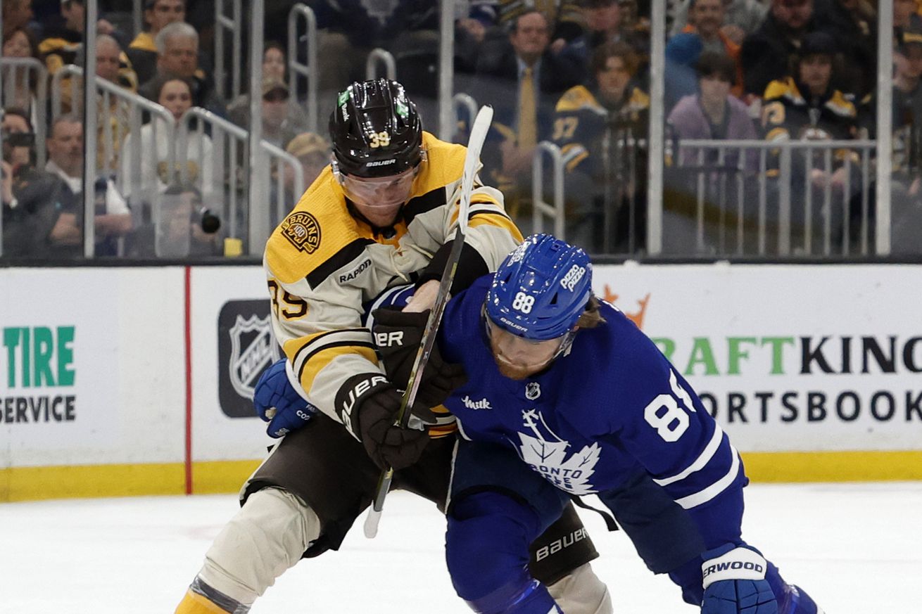 NHL: MAR 07 Maple Leafs at Bruins