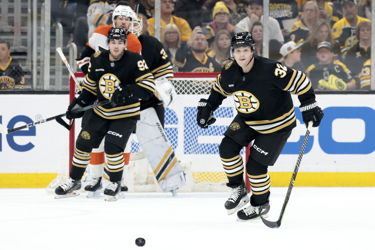 NHL: SEP 29 Flyers at Bruins