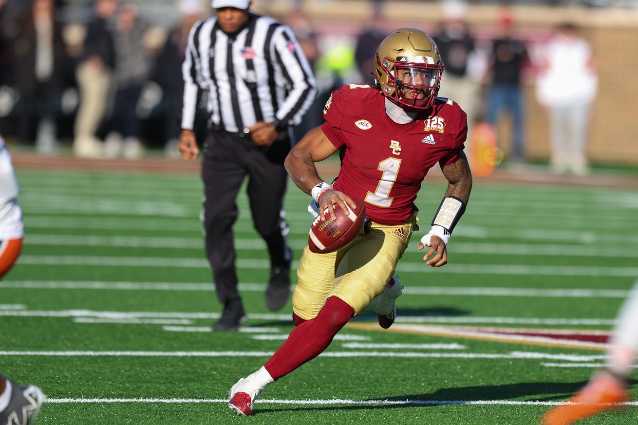 COLLEGE FOOTBALL: NOV 24 Miami (FL) at Boston College