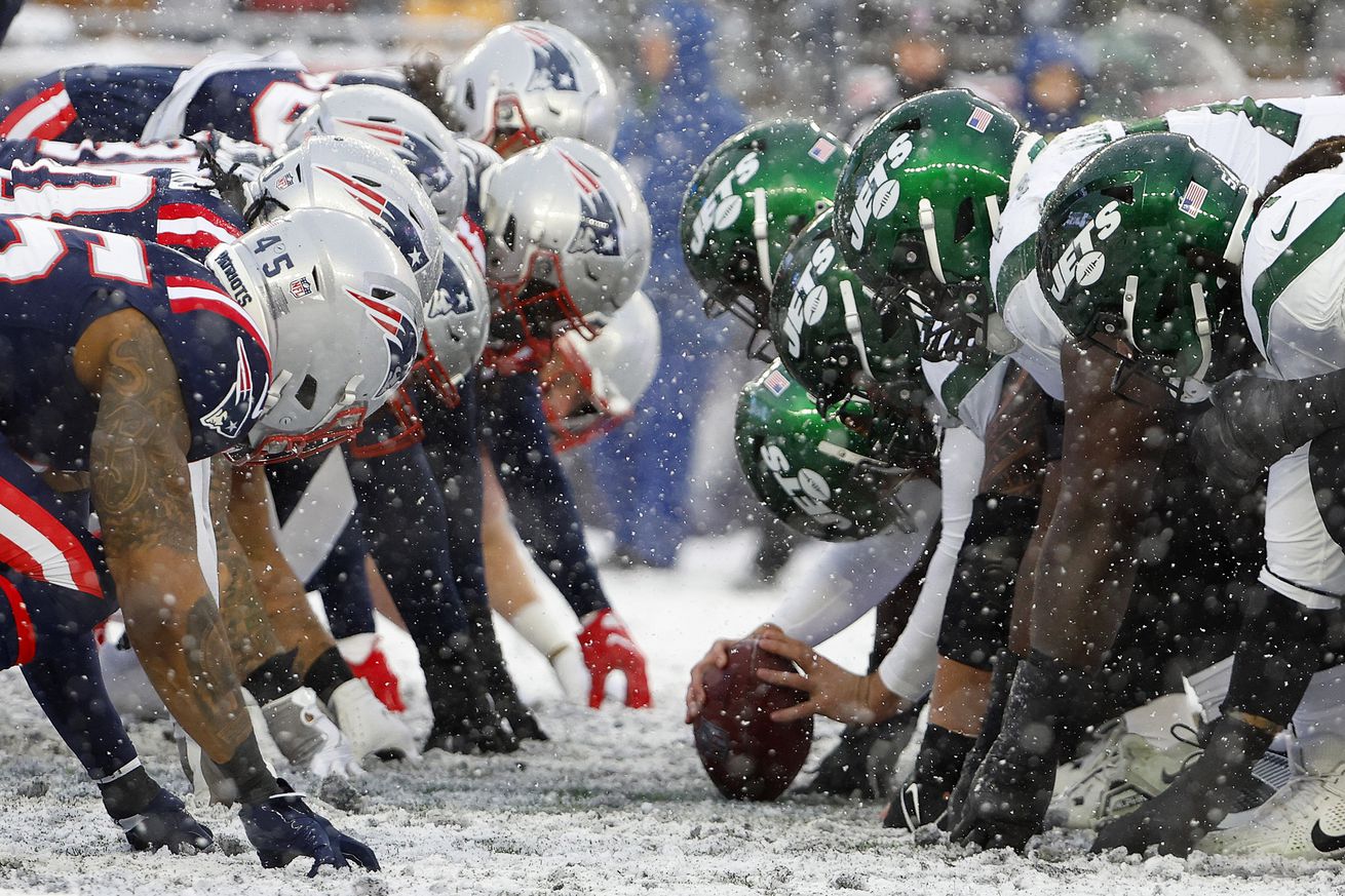 New York Jets v New England Patriots