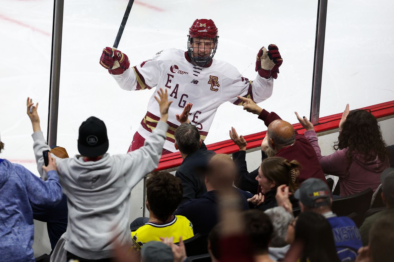 NCAA Hockey: Frozen Four