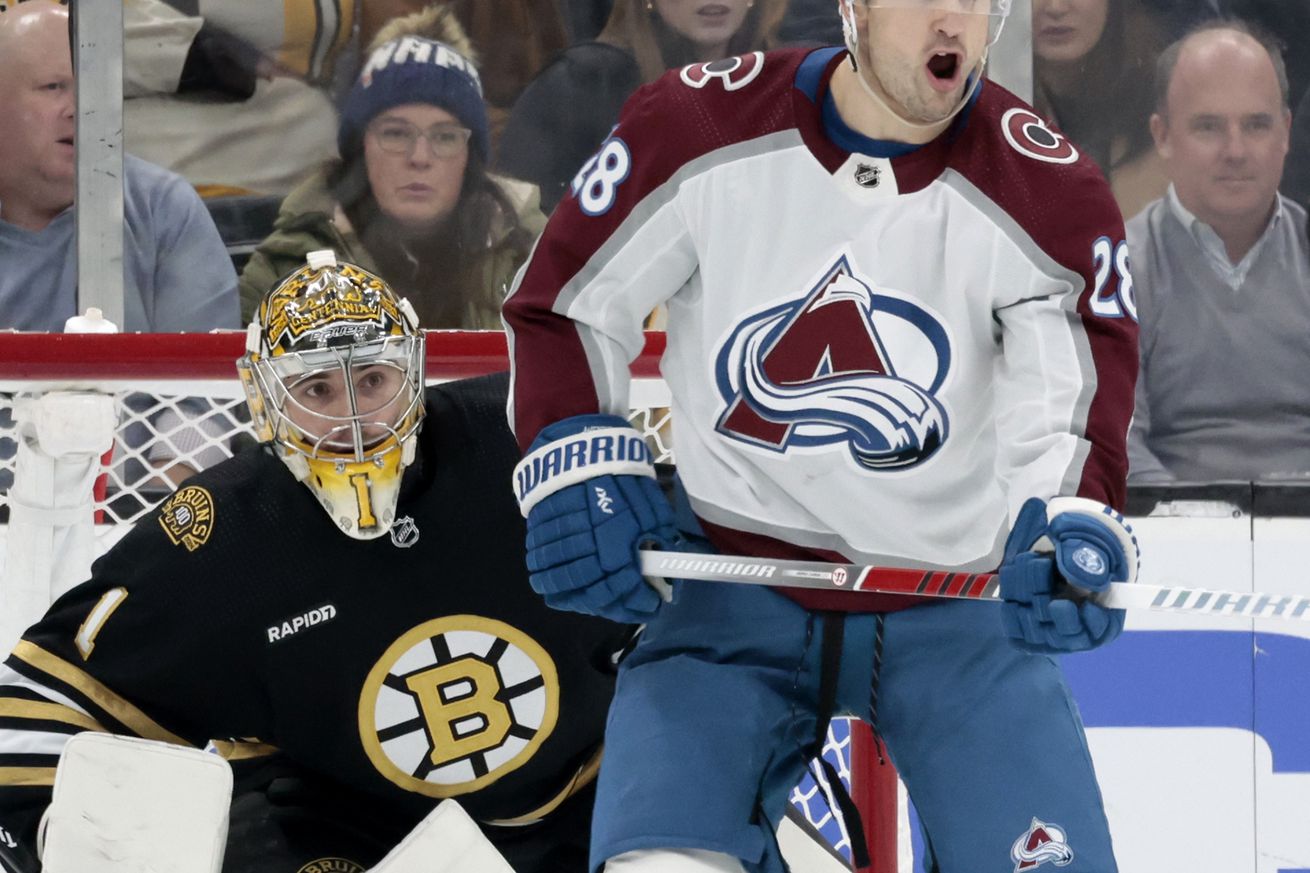 NHL: JAN 18 Avalanche at Bruins