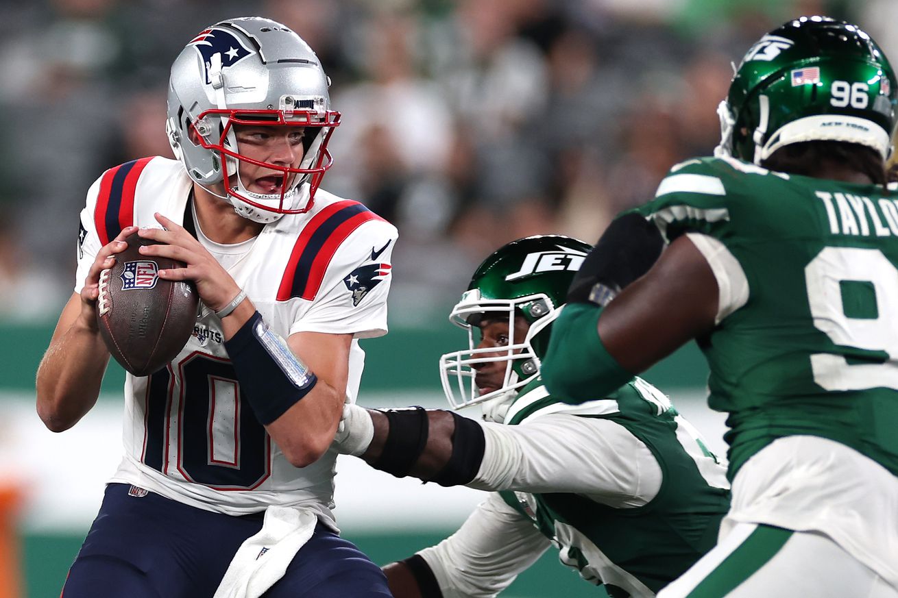 New England Patriots v New York Jets