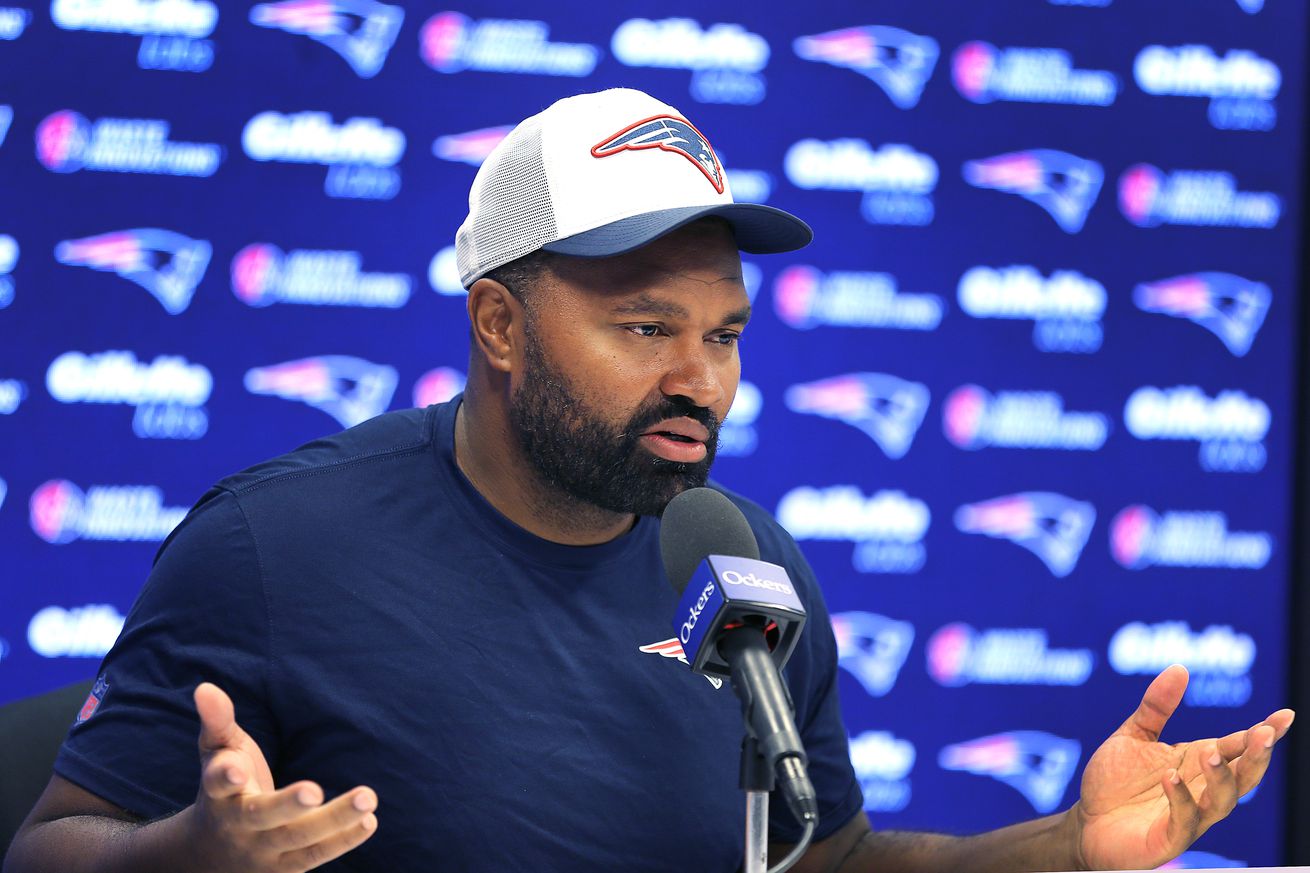 Drake Maye on Aaron Rodgers, Jerod Mayo’s hesitance to sign a veteran QB, and other thoughts on the Patriots