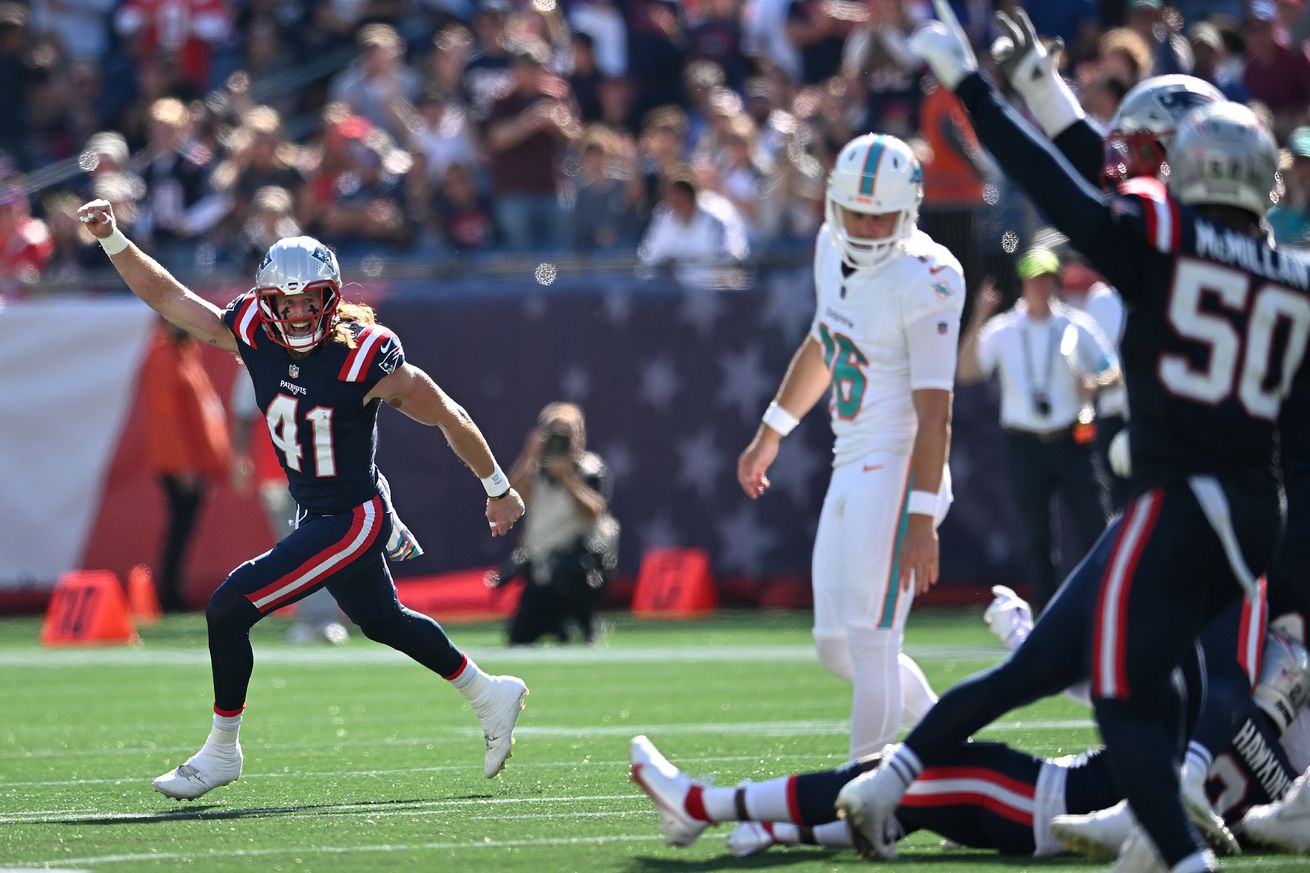 Miami Dolphins v New England Patriots