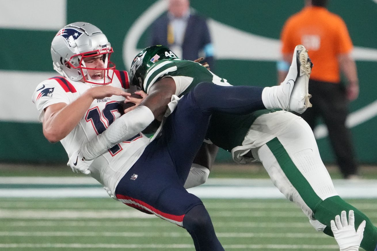 NFL: New England Patriots at New York Jets