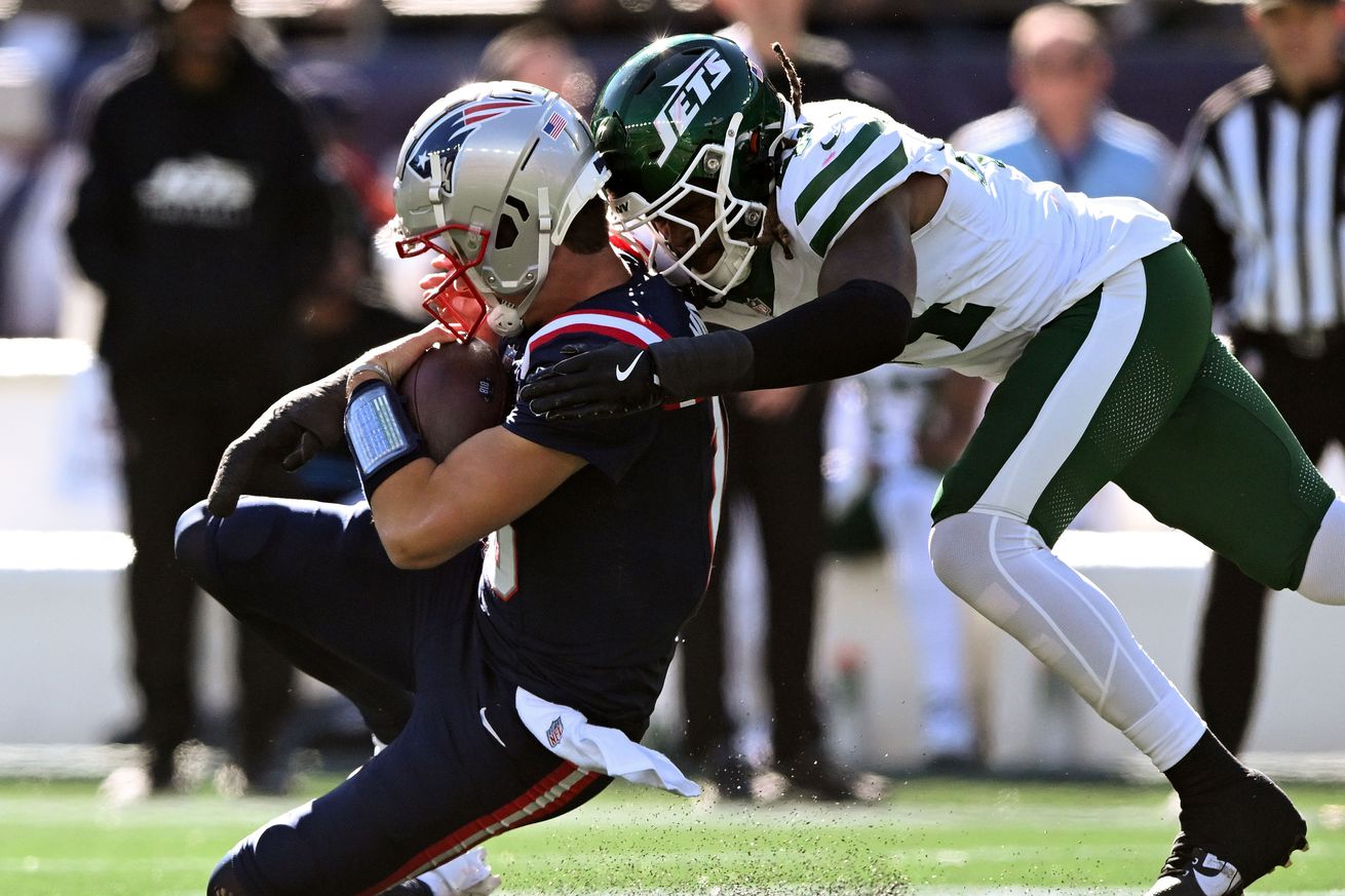 NFL: New York Jets at New England Patriots