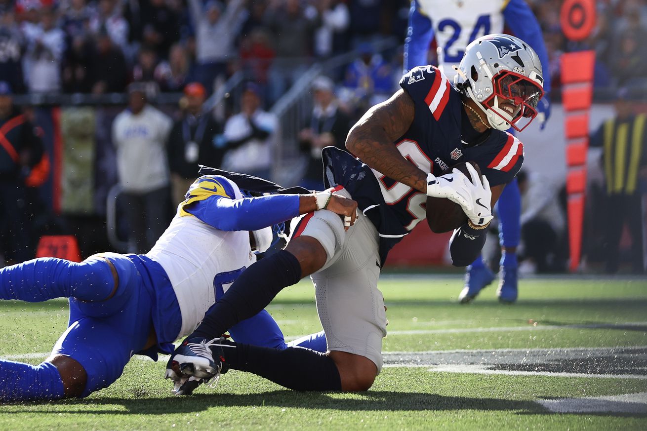 Los Angeles Rams v New England Patriots