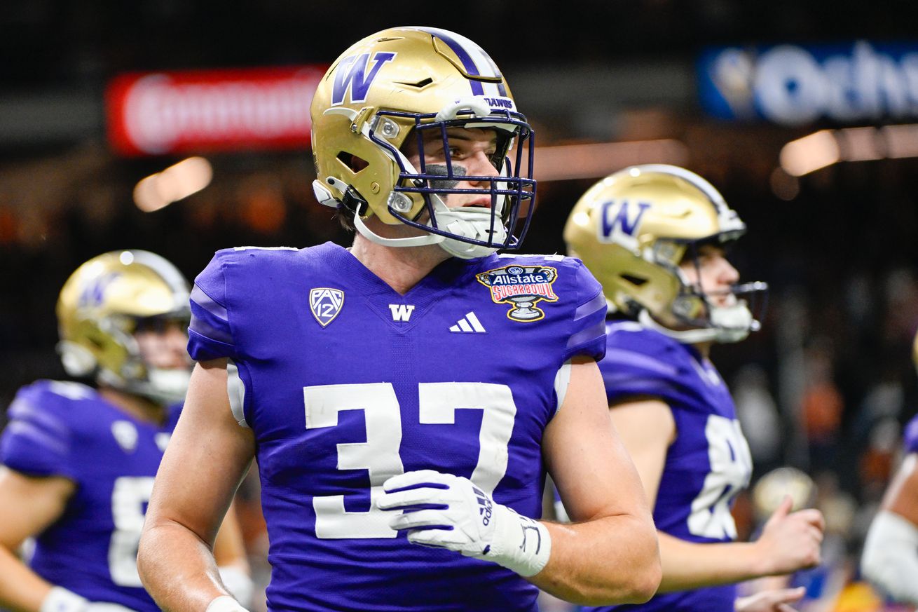 COLLEGE FOOTBALL: JAN 01 CFP Semifinal - Allstate Sugar Bowl - Texas vs Washington