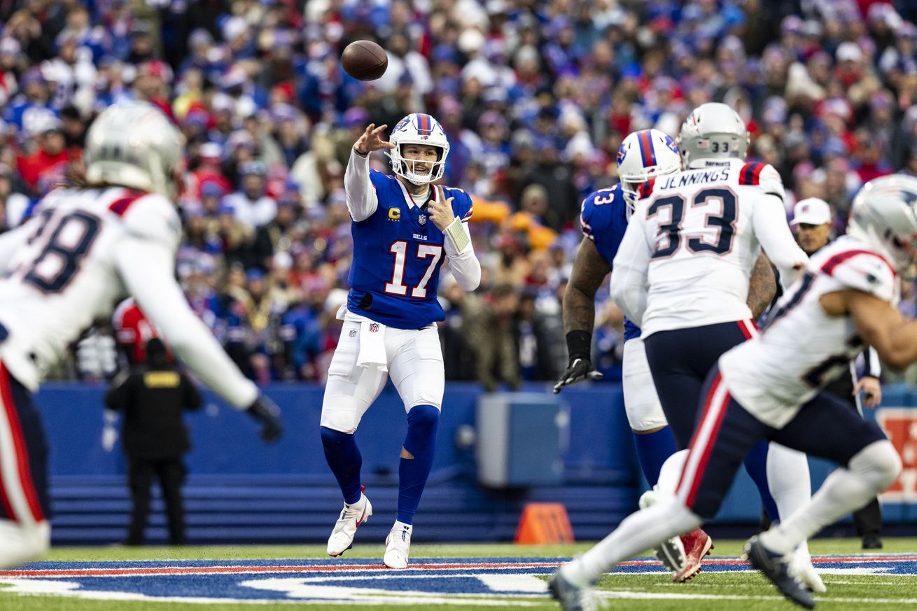 New England Patriots v Buffalo Bills