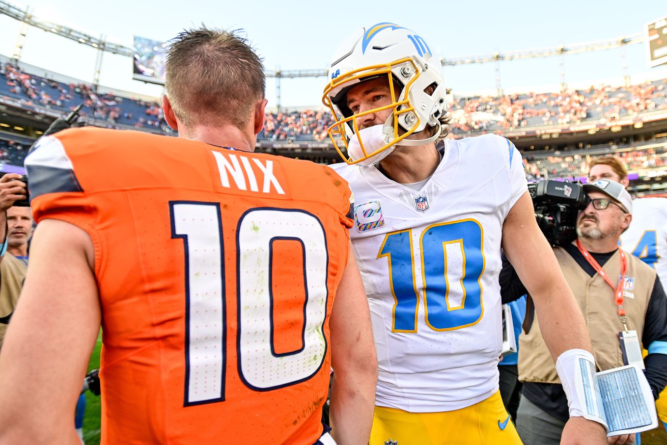 Los Angeles Chargers v Denver Broncos