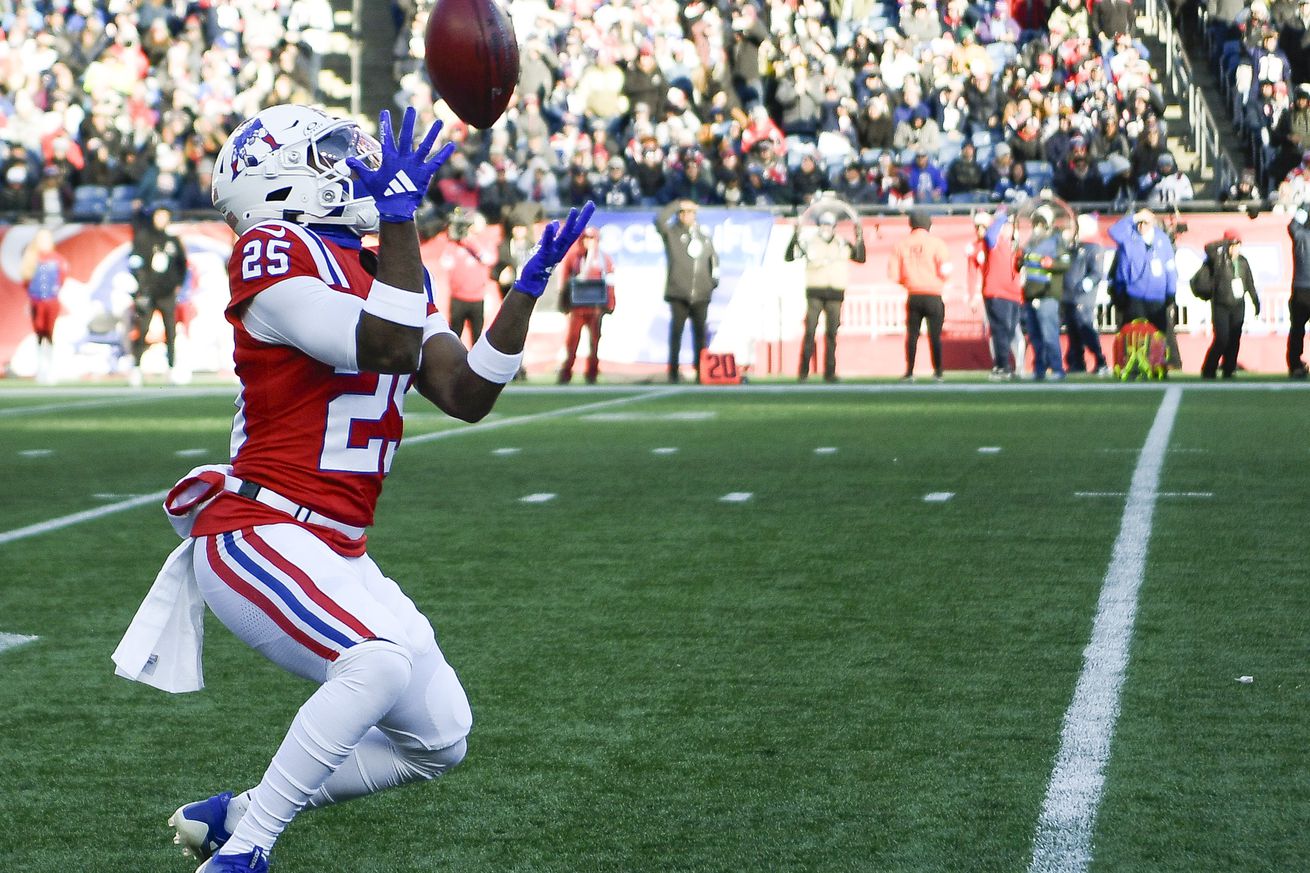 Indianapolis Colts v New England Patriots