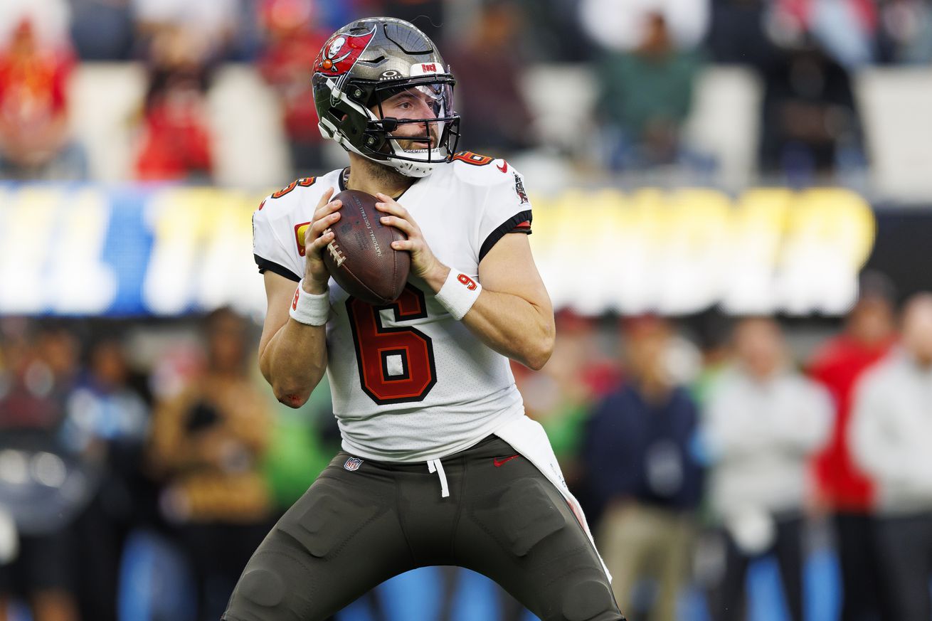 Tampa Bay Buccaneers v Los Angeles Chargers