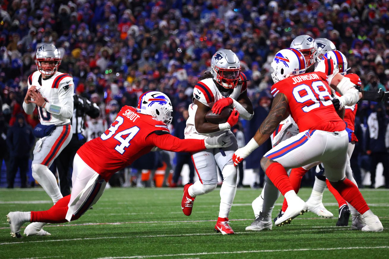 New England Patriots v Buffalo Bills