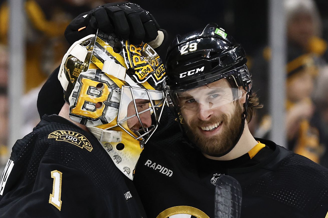 NHL: Winnipeg Jets at Boston Bruins