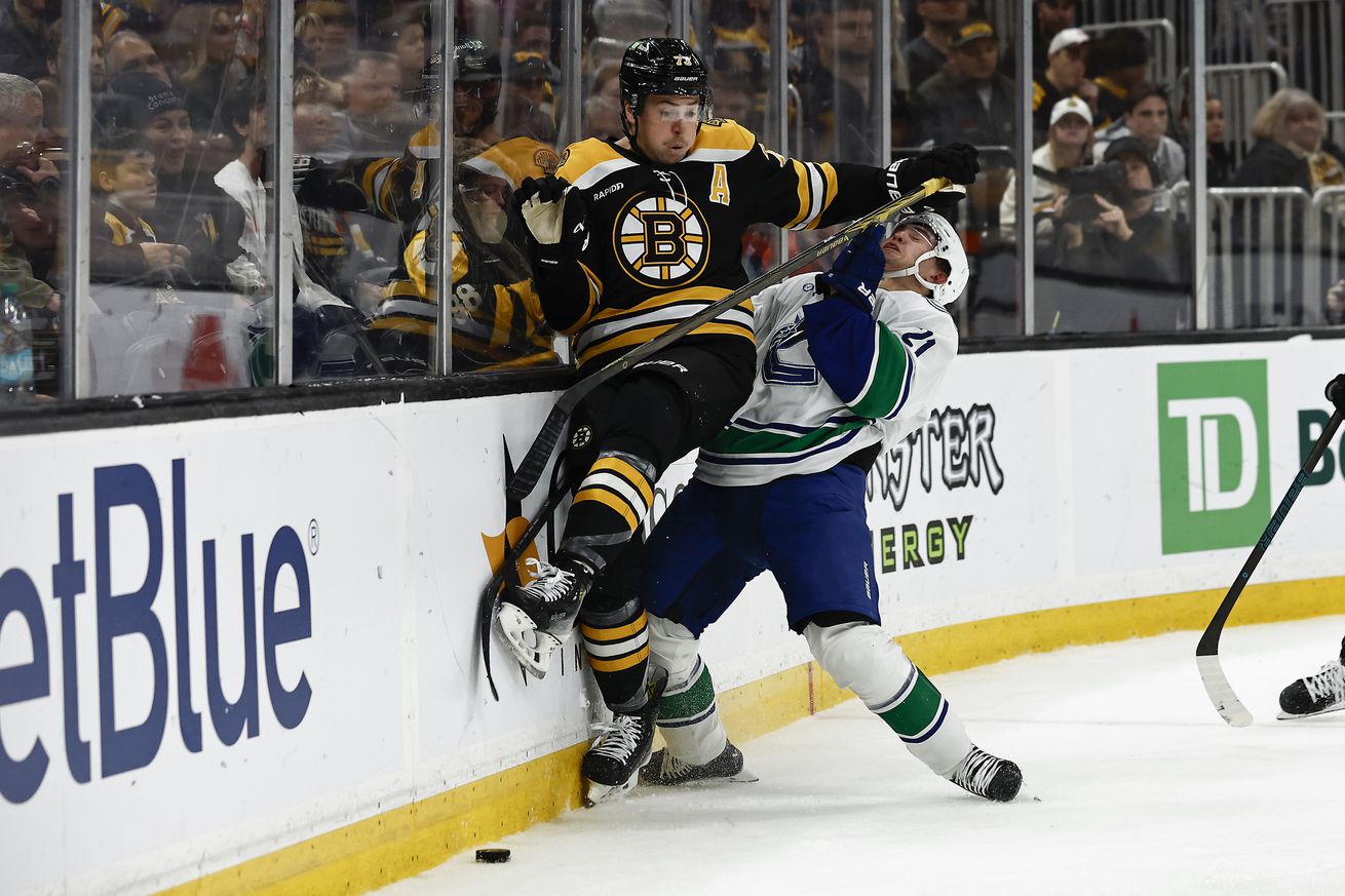 NHL: Vancouver Canucks at Boston Bruins