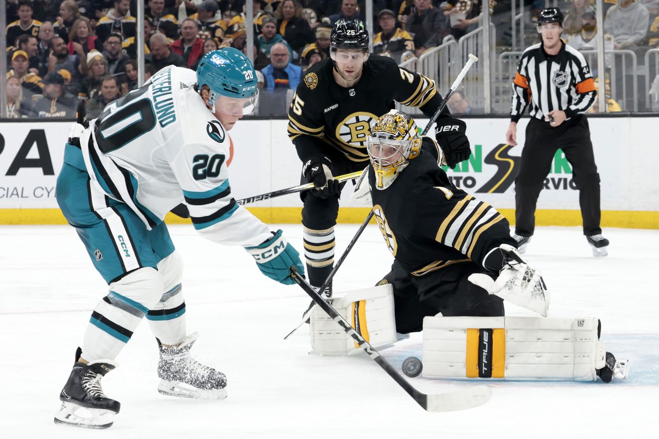 NHL: NOV 30 Sharks at Bruins