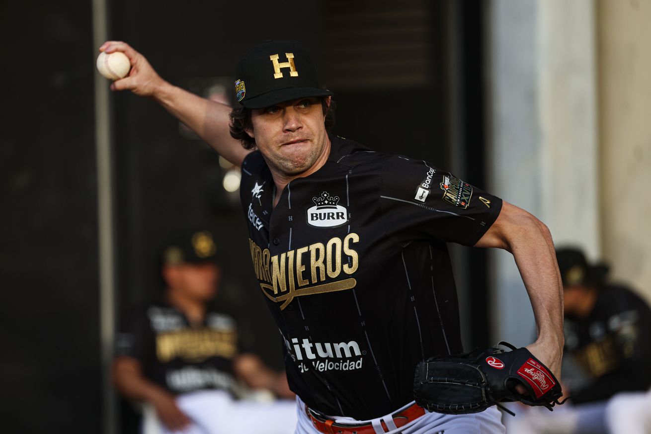 Yaquis de Obregon v Naranjeros de Hermosillo - Mexican Pacific League