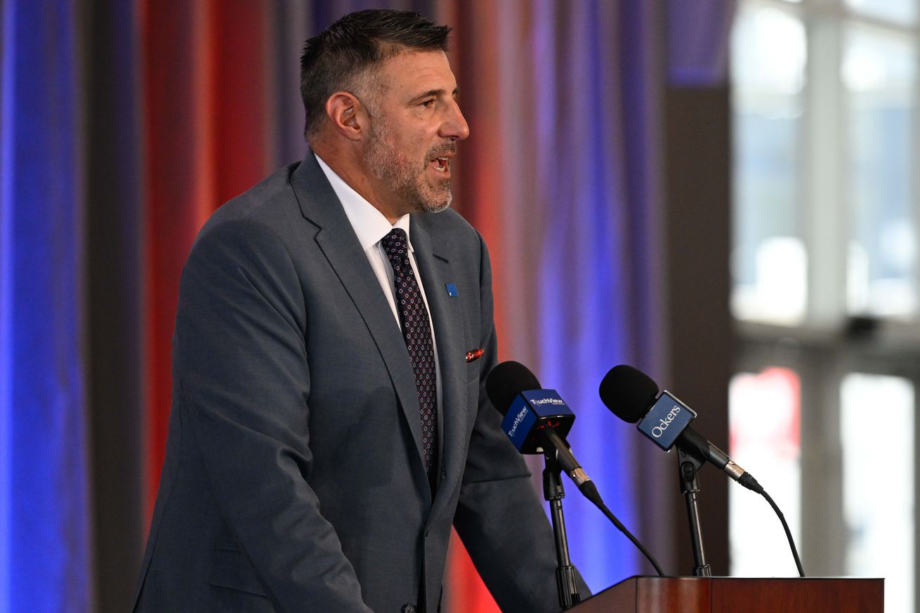 NFL: New England Patriots Mike Vrabel Press Conference