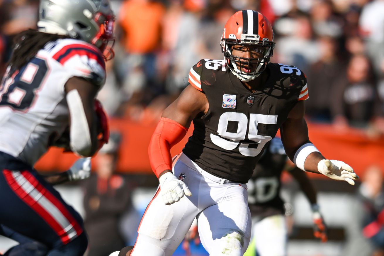 New England Patriots v Cleveland Browns