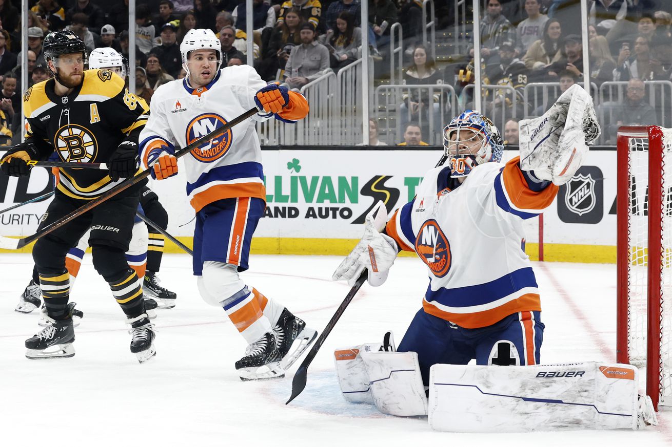 NHL: FEB 27 Islanders at Bruins